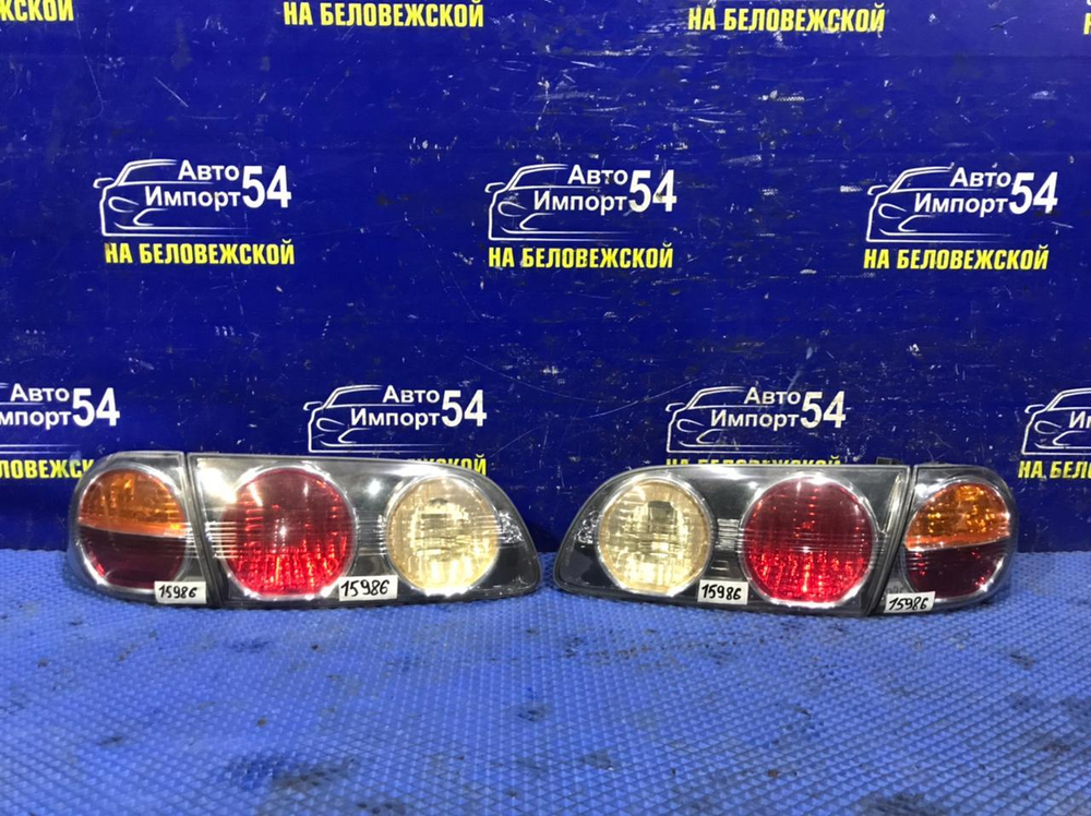 Стоп левый TOYOTA CALDINA 2000-2002