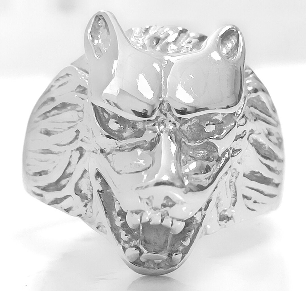 Ювелирное кольцо из серебра"Волк"