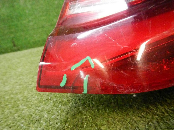 Фонарь левый внутренний BMW X3 G01 (2017-2021)