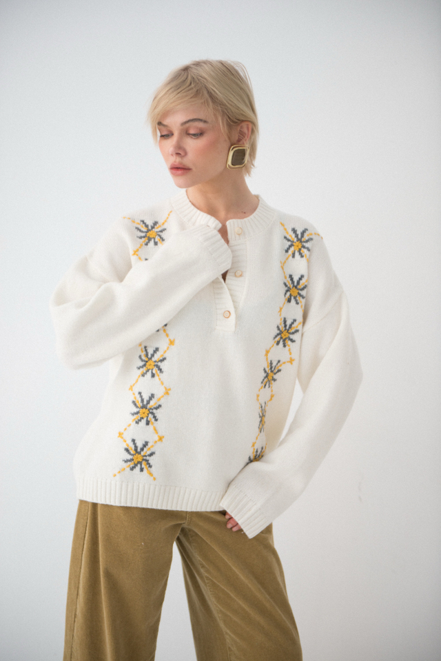 Джемпер с вышивкой MARIS