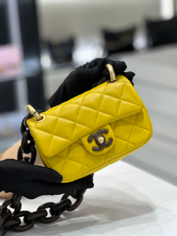 Chanel Mini Flap Bag 18 cm