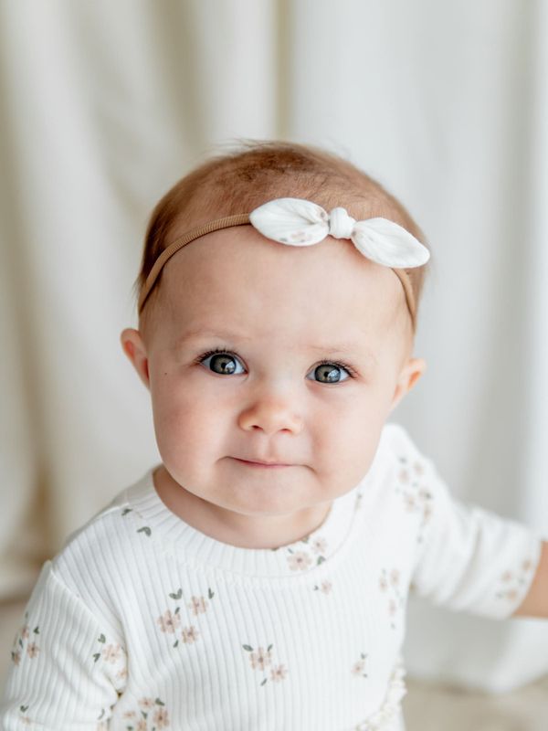 Повязка с бантиком 