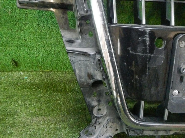 Решетка радиатора Audi Q5 1 8R (2012-2017)