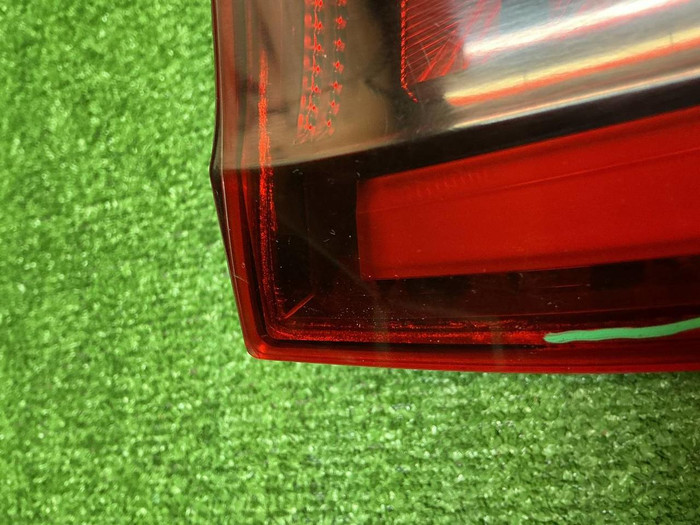 Фонарь правый внешний Audi A4 B9 (2015-2020) седан