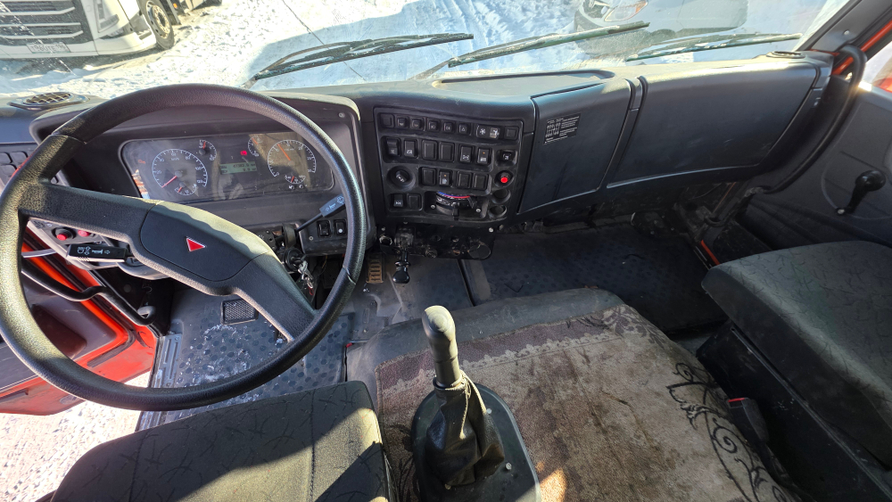 КамАЗ 65115 6x4 Ломовоз с КМУ 659004 (Дизельный, 6,7 л, 292 л.с., МТ)