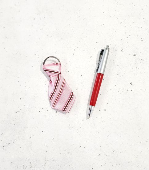 Набор подарочный 2в1 (ручка + брелок - галстук)