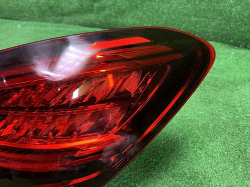 Фонарь правый Mercedes C w205 (2018-2023)