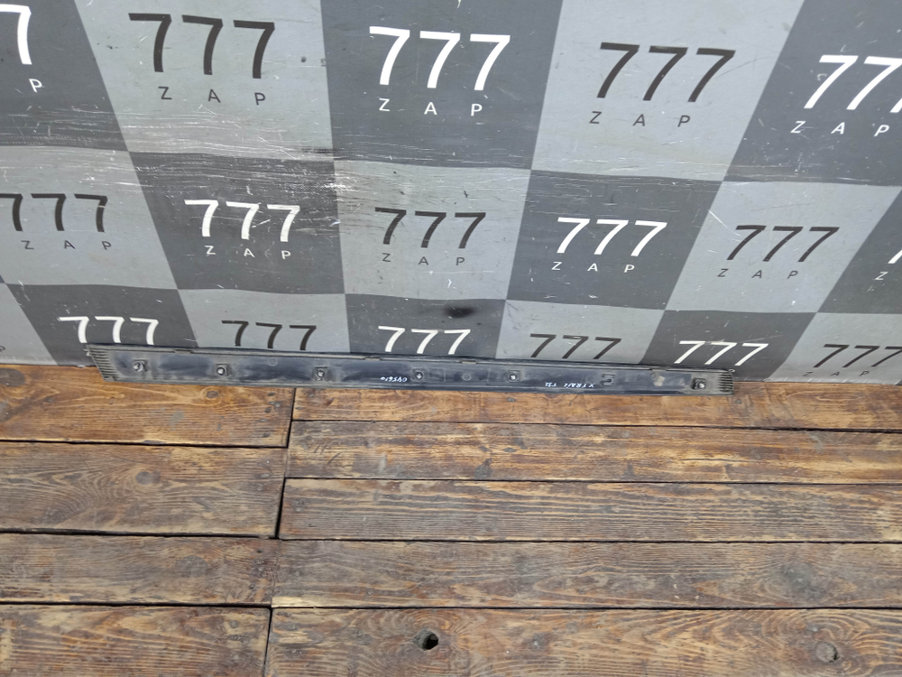 Накладка двери передней правой Nissan X-Trail 3 (T32) 13-23 Б/У Оригинал 808764CM1A