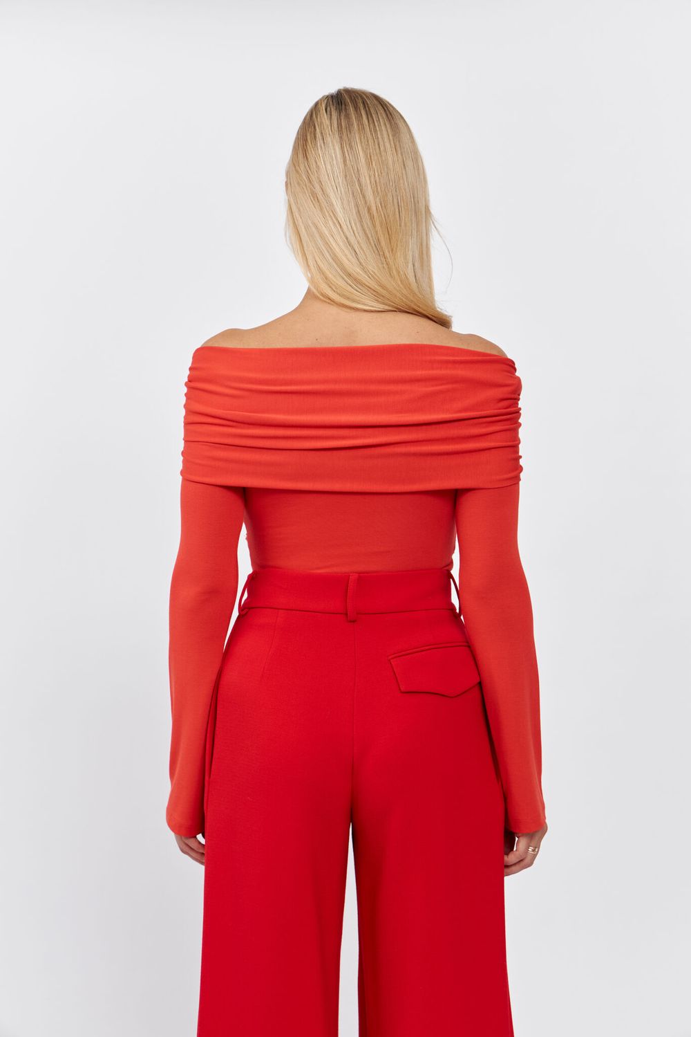 ТОП-БОДИ С УЗЛОМ, КРАСНЫЙ