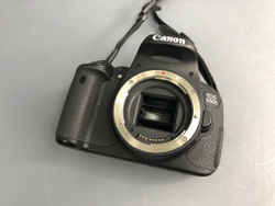 Canon 650D kit 18-55mm II 10.300 кадров