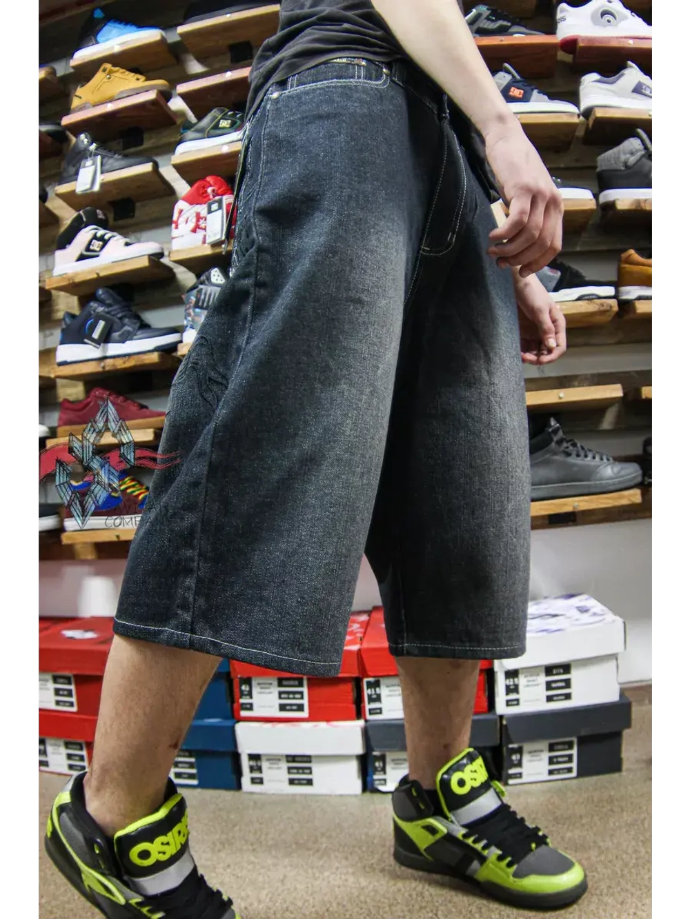 Шорты прямые широкие трубы от Savitar Shoes Company