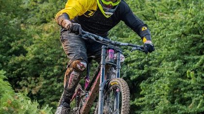 Как правильно закрепить экшен-камеру на шлем: советы и рекомендации