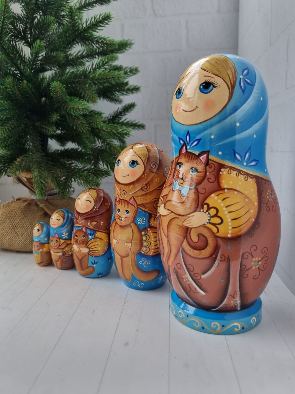 Матрешка Мила с котом 21см 5мест