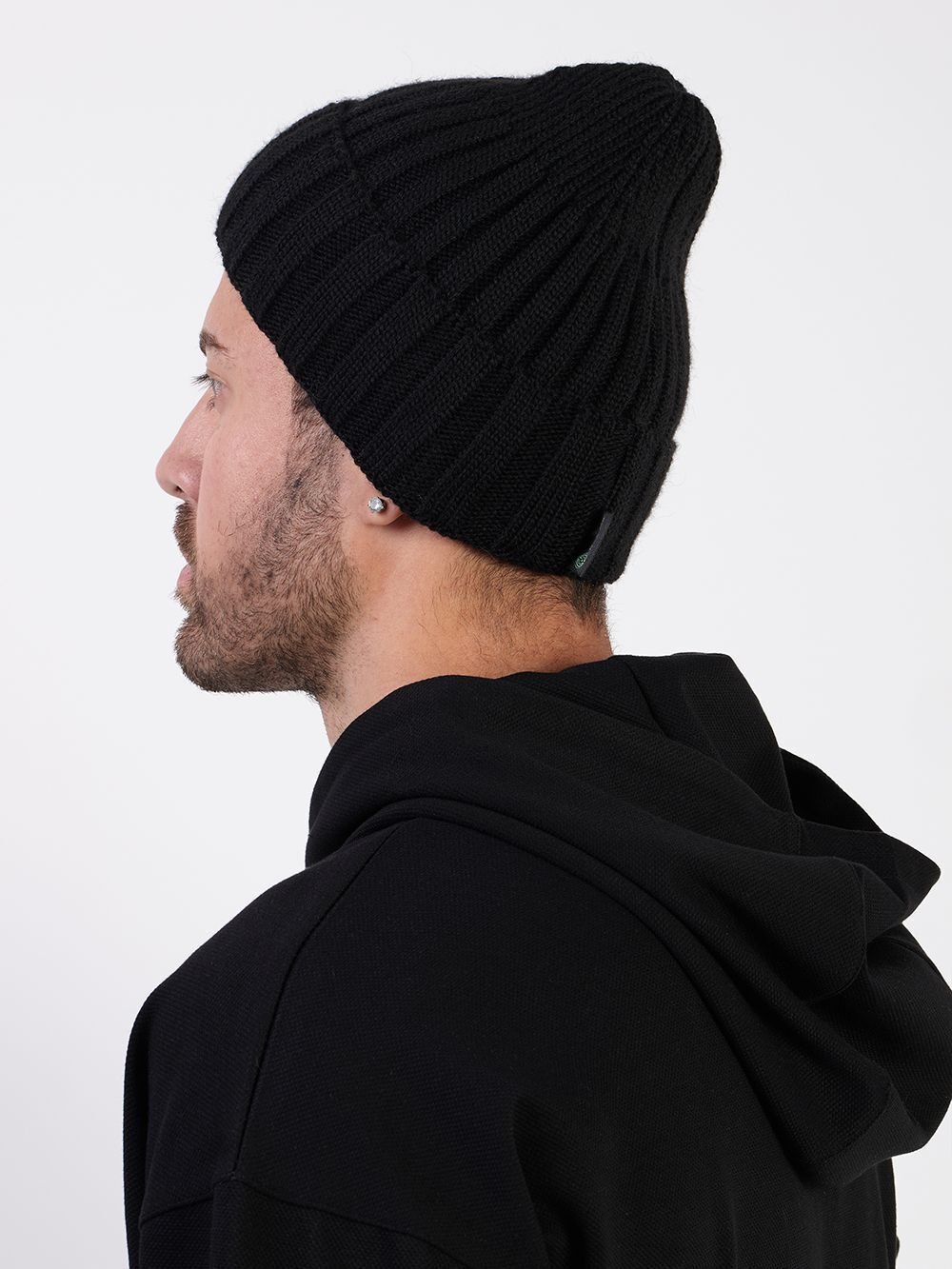 Мужская зимняя шапка с отворотом Prival Classic-1, чёрная