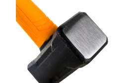 INGCO Молоток каменщика INDUSTRIAL HSTH81802