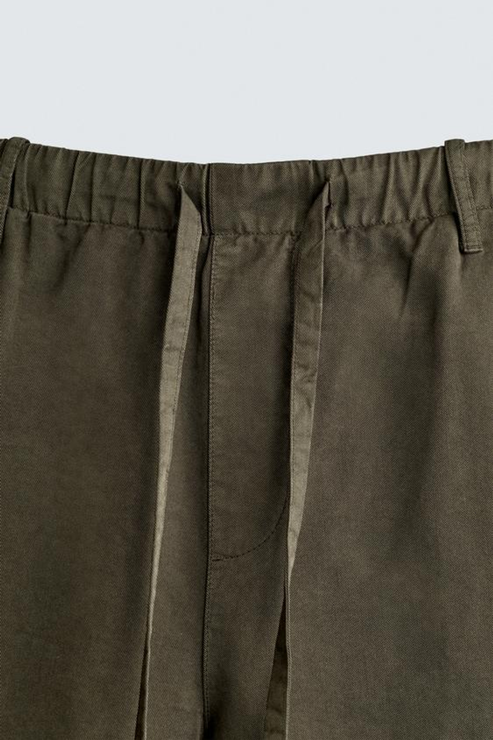 ZARA ШОРТЫ REGULAR FIT ИЗ ХЛОПКА И ЛИОЦЕЛЛА, ТЕМНЫЙ ХАКИ