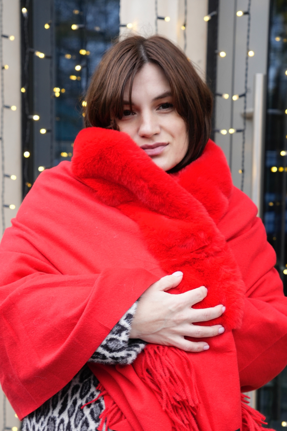 Палантин с мехом красный