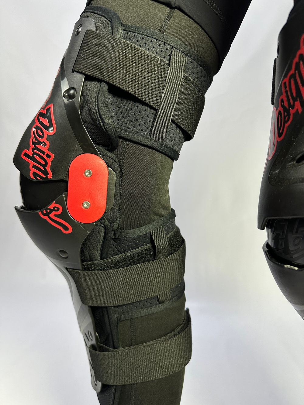 Наколенники Troy Lee Designs