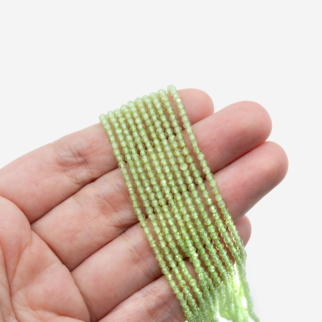 Хризолит (перидот) натуральный, бусины в форме шара 2мм, микроогранка