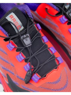 Кроссовки с двойной амортизацией для тренировок