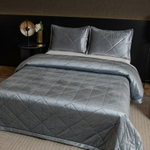 Велюровое покрывало в клетку и две наволочки OVL039