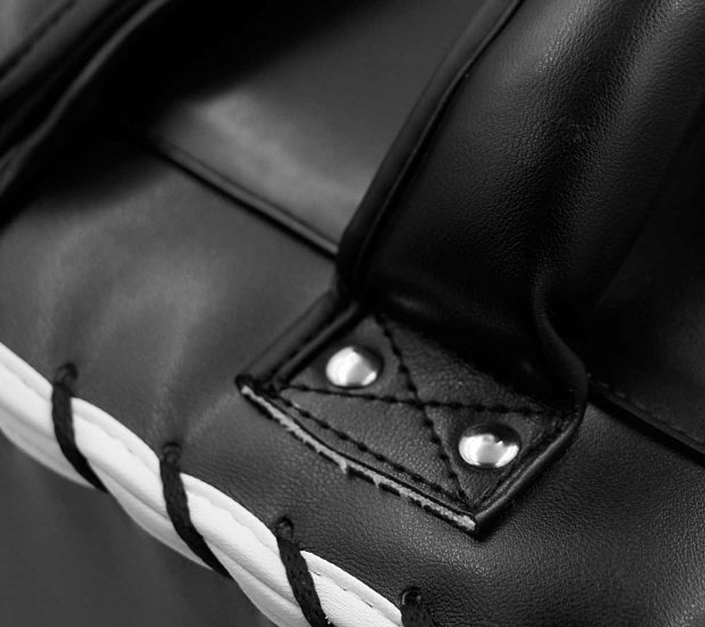 Макивара Thai Pad Extra Thick черная adiBAC041