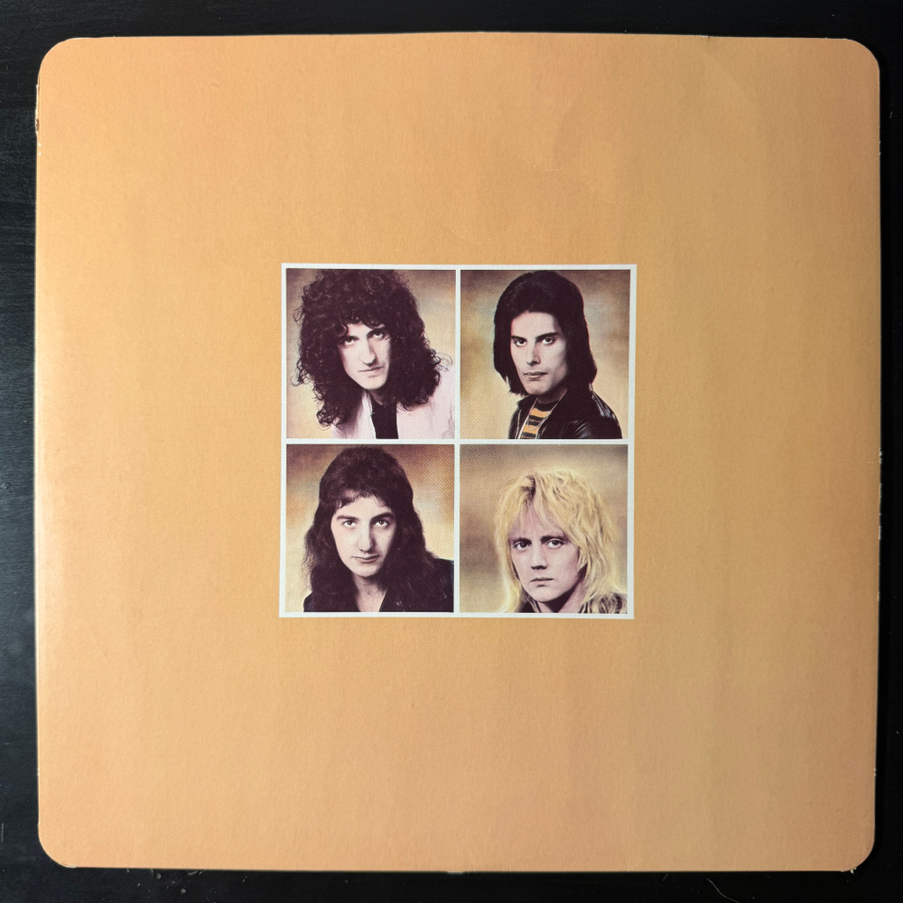 Queen - A Day At The Races (Англия 1976г.)
