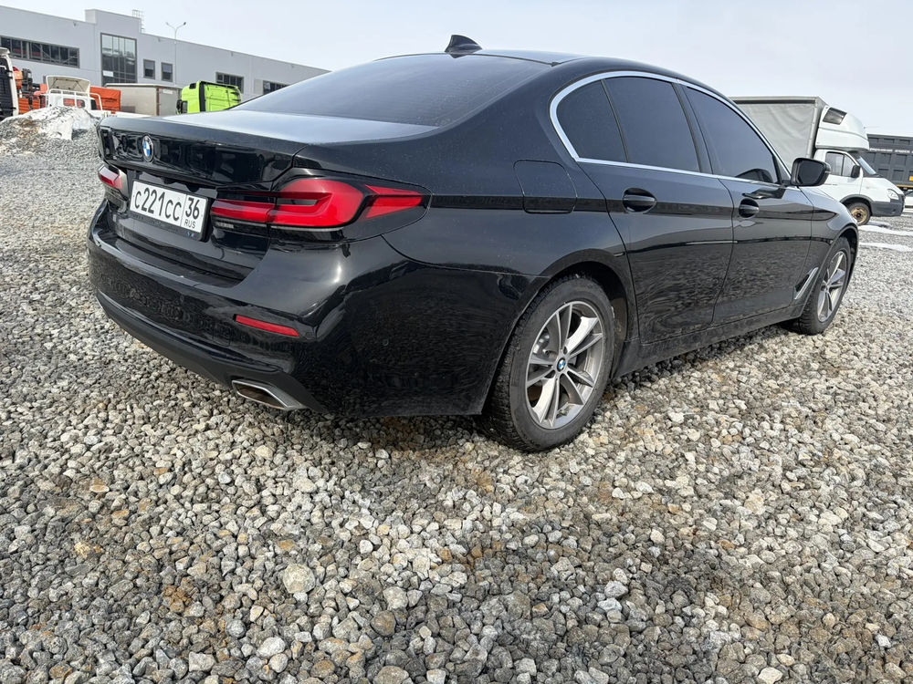 BMW 5-SERIES 520d