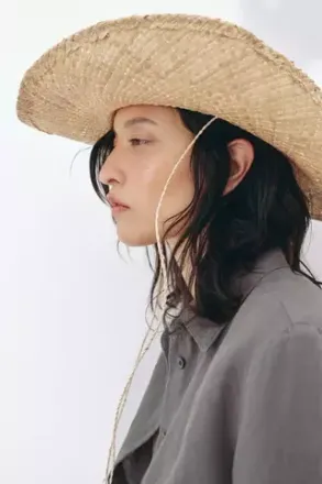Пляжные головные уборы  ZARA
