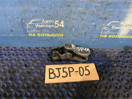 Карданчик рулевой MAZDA FAMILIA 2000