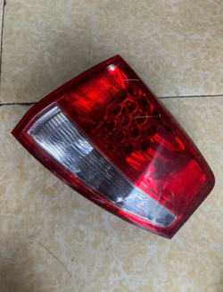 Задний левый LED фонарь (стоп-сигнал) Honda Acura MDX (оригинал,)