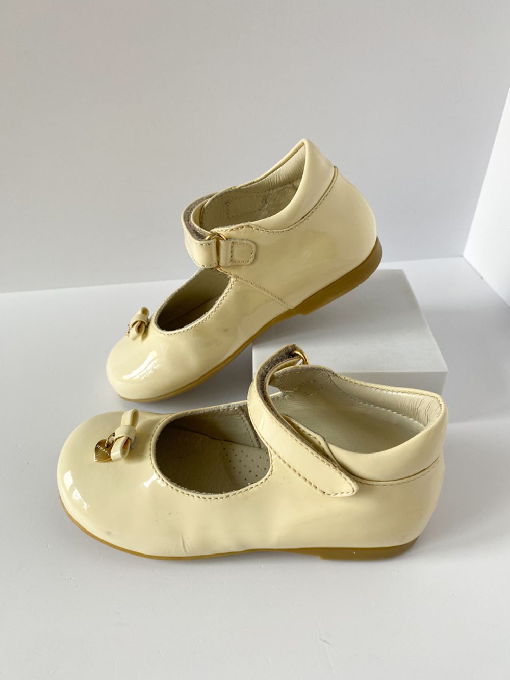 Лаковые туфли Dolce&Gabbana, 25,5