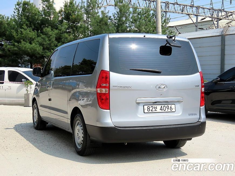 Hyundai The New Grand Starex Van 3-х местный (07.2020)