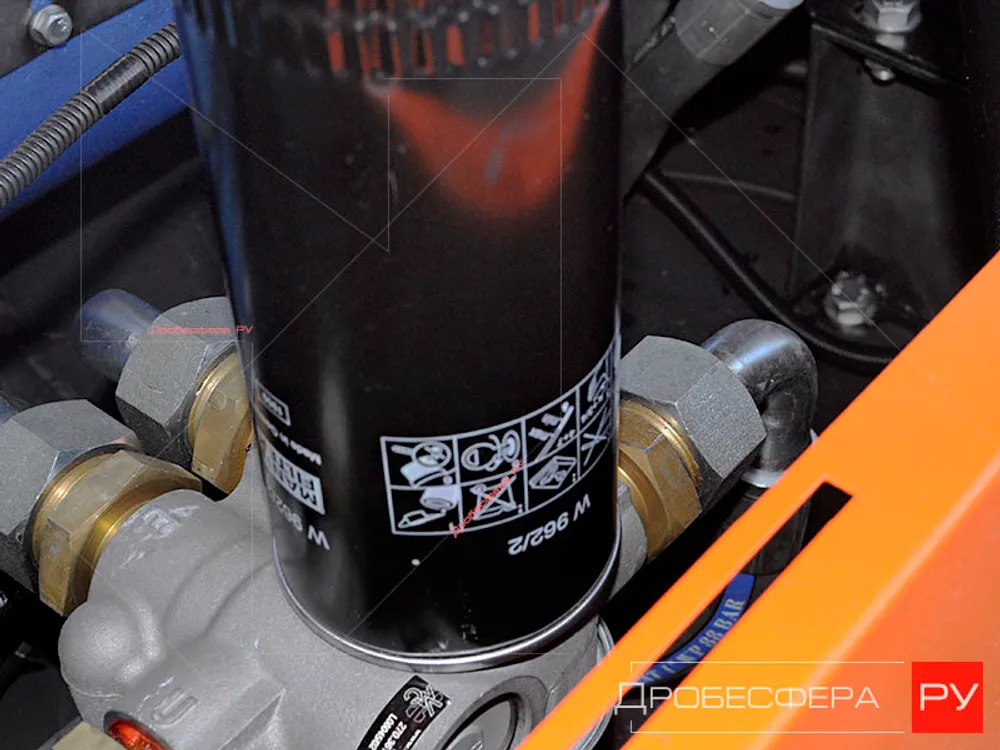 Винтовой компрессор ЗИФ-СВЭ-12/1,0 в кожухе