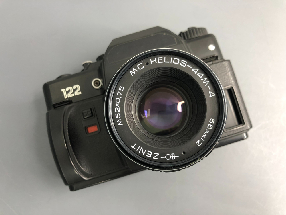 MC Helios 44M-4 + Zenit 122