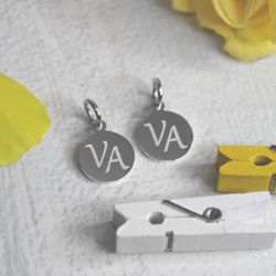 Парные подвески из серебра с инициалами на заказ