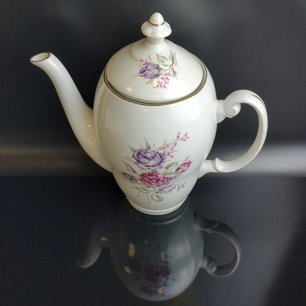 Чайник заварочный с изящными цветами, Wloclawek porcelana, золочение, винтаж Польша, времён СССР 1967-1973 гг