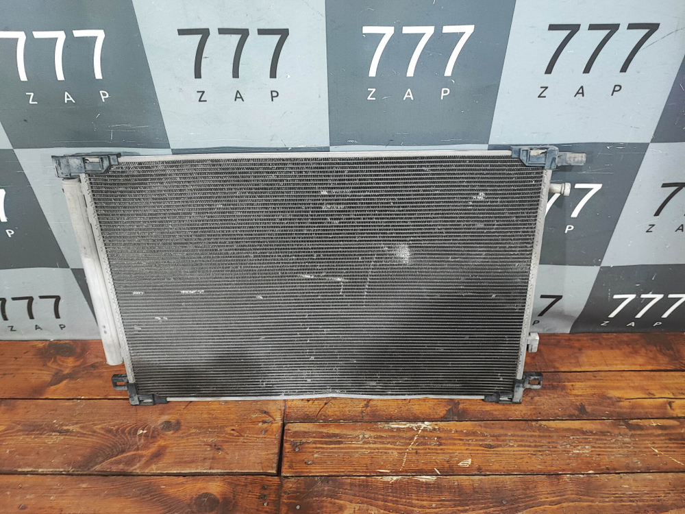 Радиатор кондиционера RAV4 (XA50) Camry (XV70) Б/У Оригинал 884A033010