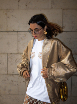 Бомбер золотой