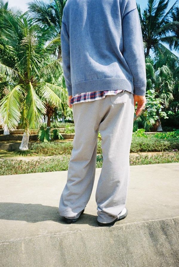 Брюки Sweatpants light grey/wash светло-серые - фото 3