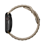 Спортивный ремешок Nomad Sport Band для Apple Watch 38, 40, 41 и 42 мм Водостойкий ремешок из фторэластомера с алюминиевой застёжкой pin-and-tuck. На запястье обхватом 135–175 мм