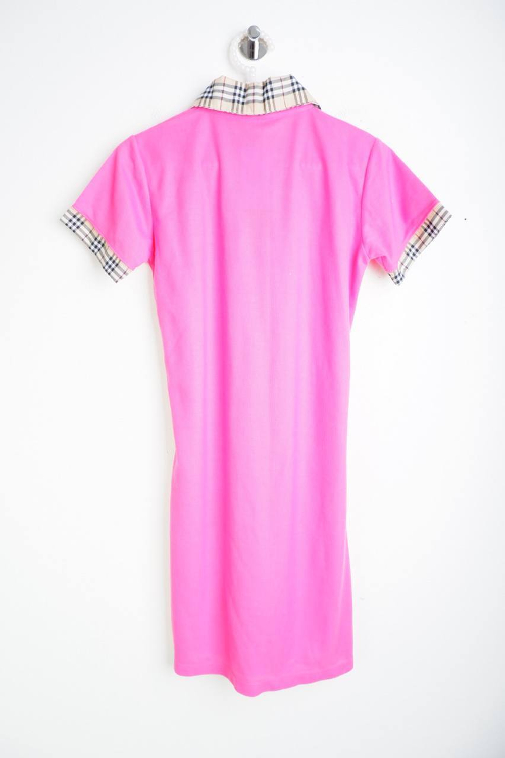 Платье в спортивном стиле, визуально на 44 размер