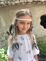 Повязка на голову с перьями в стиле бохо