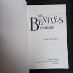 The Beatles on Record / Mark Wallgren