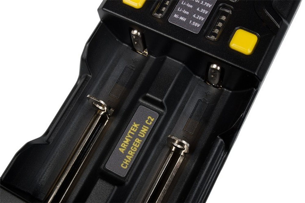 Зарядное устройство универсальное Armytek Uni C2