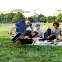Портативный угольный гриль Weber Go-Anywhere, чёрный