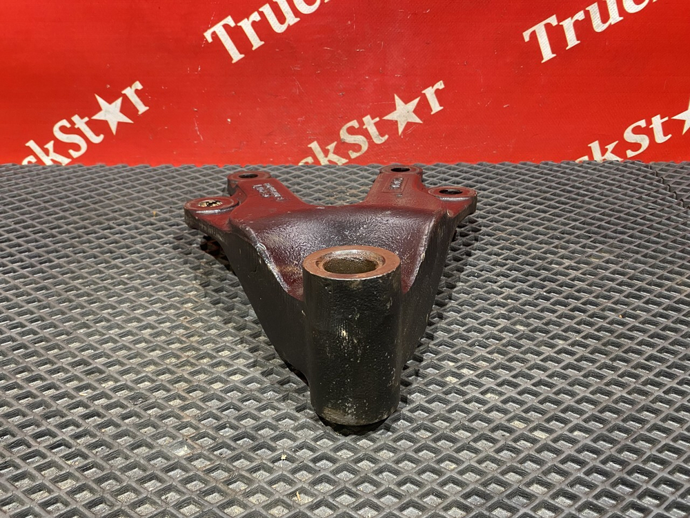 Кронштейн рессоры передней 2023г