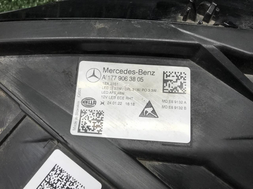 Битая Фара правая Mercedes A W177 (2018-2022) LED