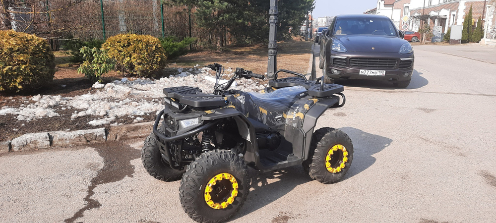 Квадроцикл бензиновый MOTAX GRIZLIK W200