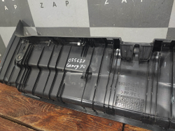 Обшивка замка багажника Toyota Camry (XV70) 17-нв Б/У Оригинал 5838733140